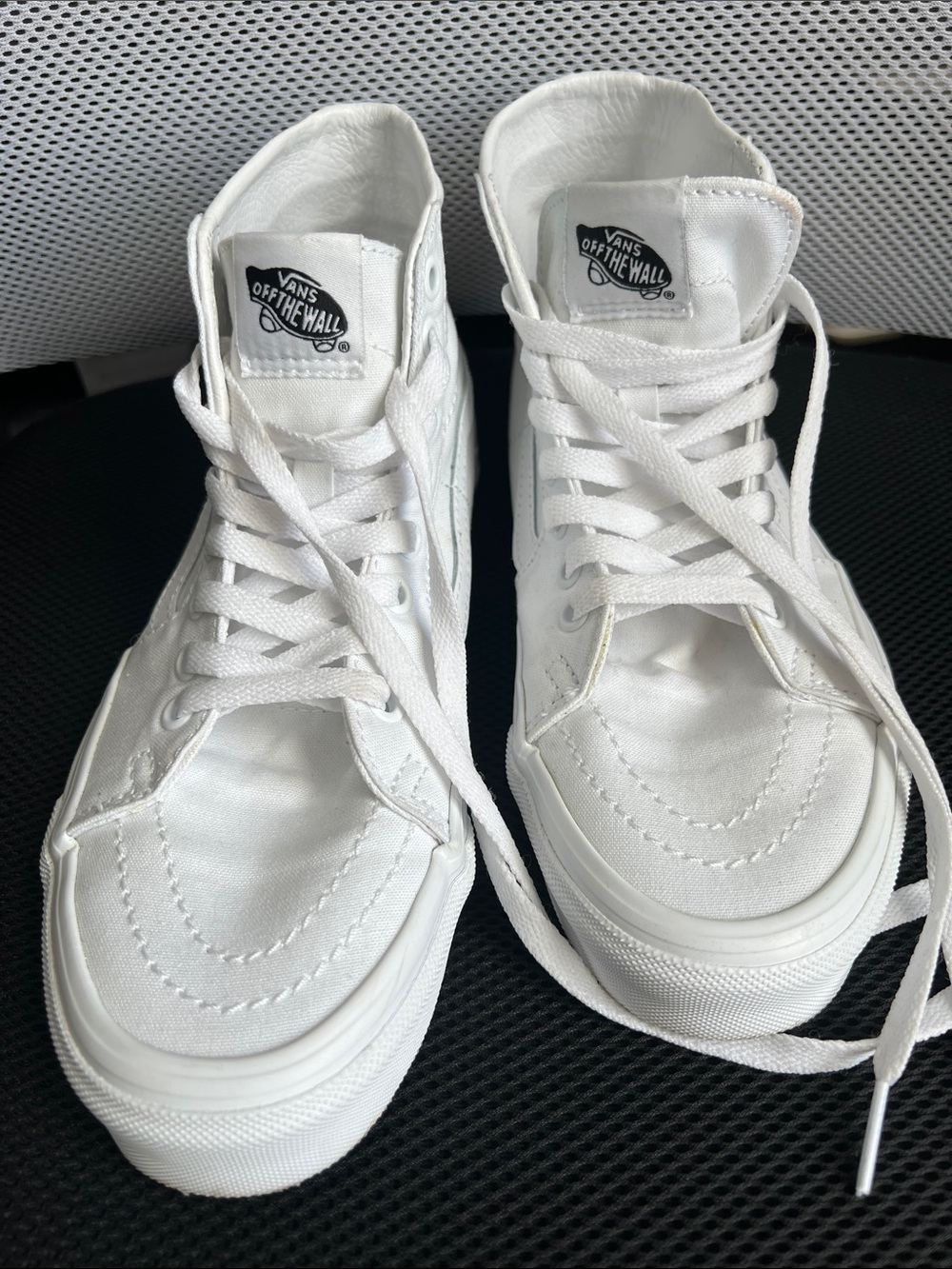 Vans women’s 8/ men’s 6.5 white High-Top Canvas Sneakers
